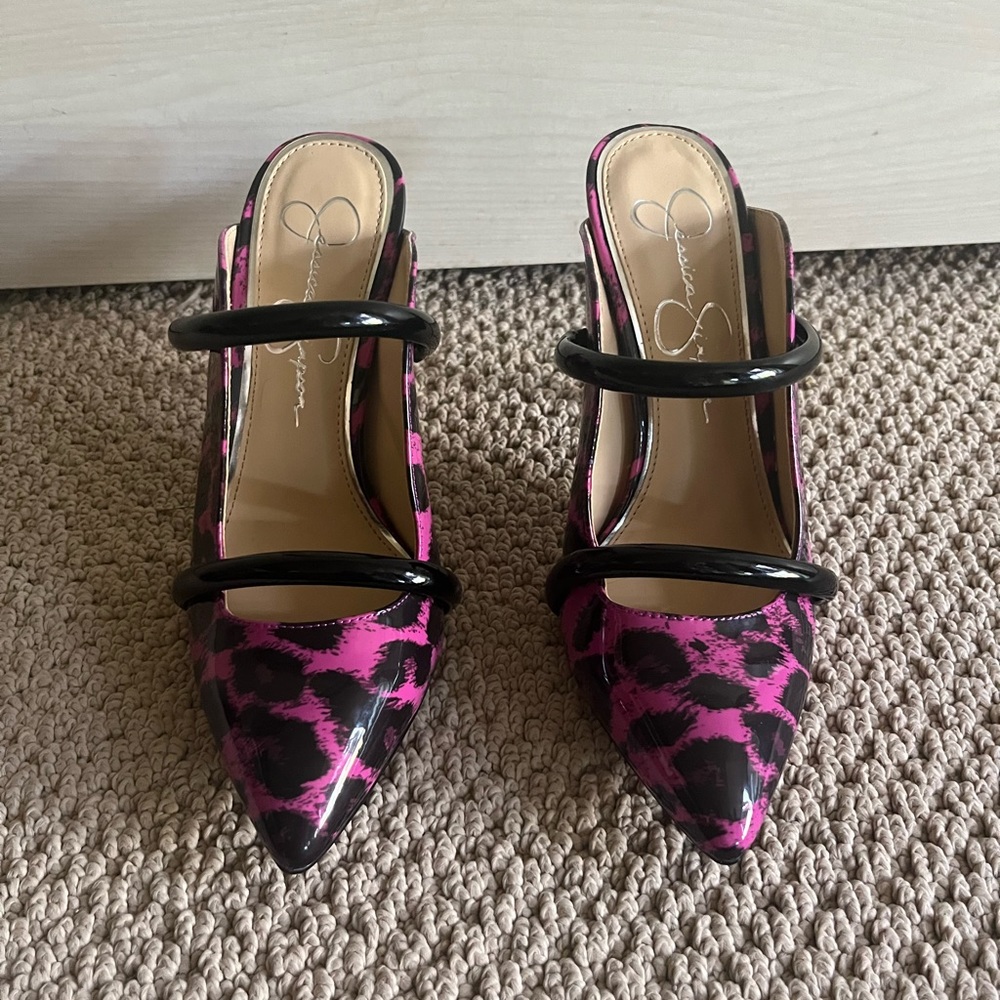 NEVER WORN brand new Jessica Simpson heels. Comes with the box.